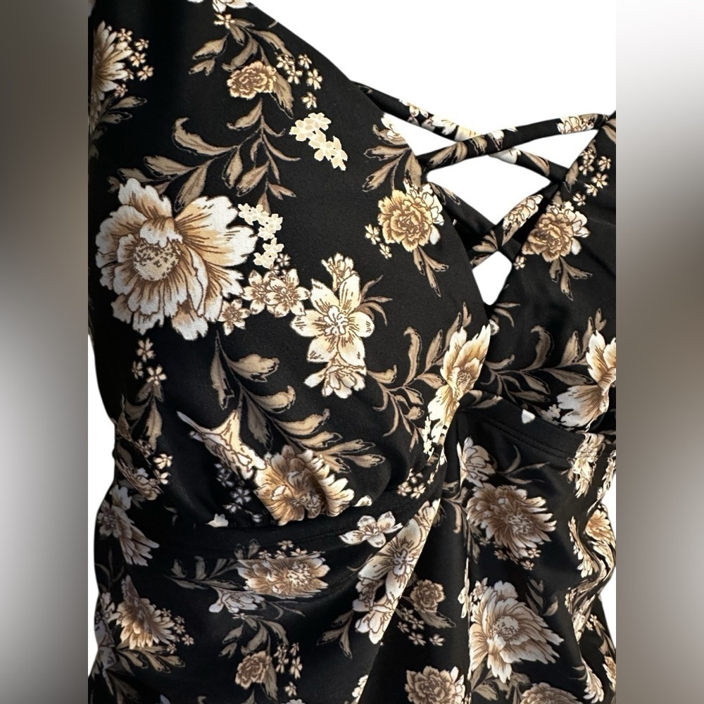 Aqua Couture Women's Swim Suit Top Size 2XL Black/Gold - Picture 5 of 11